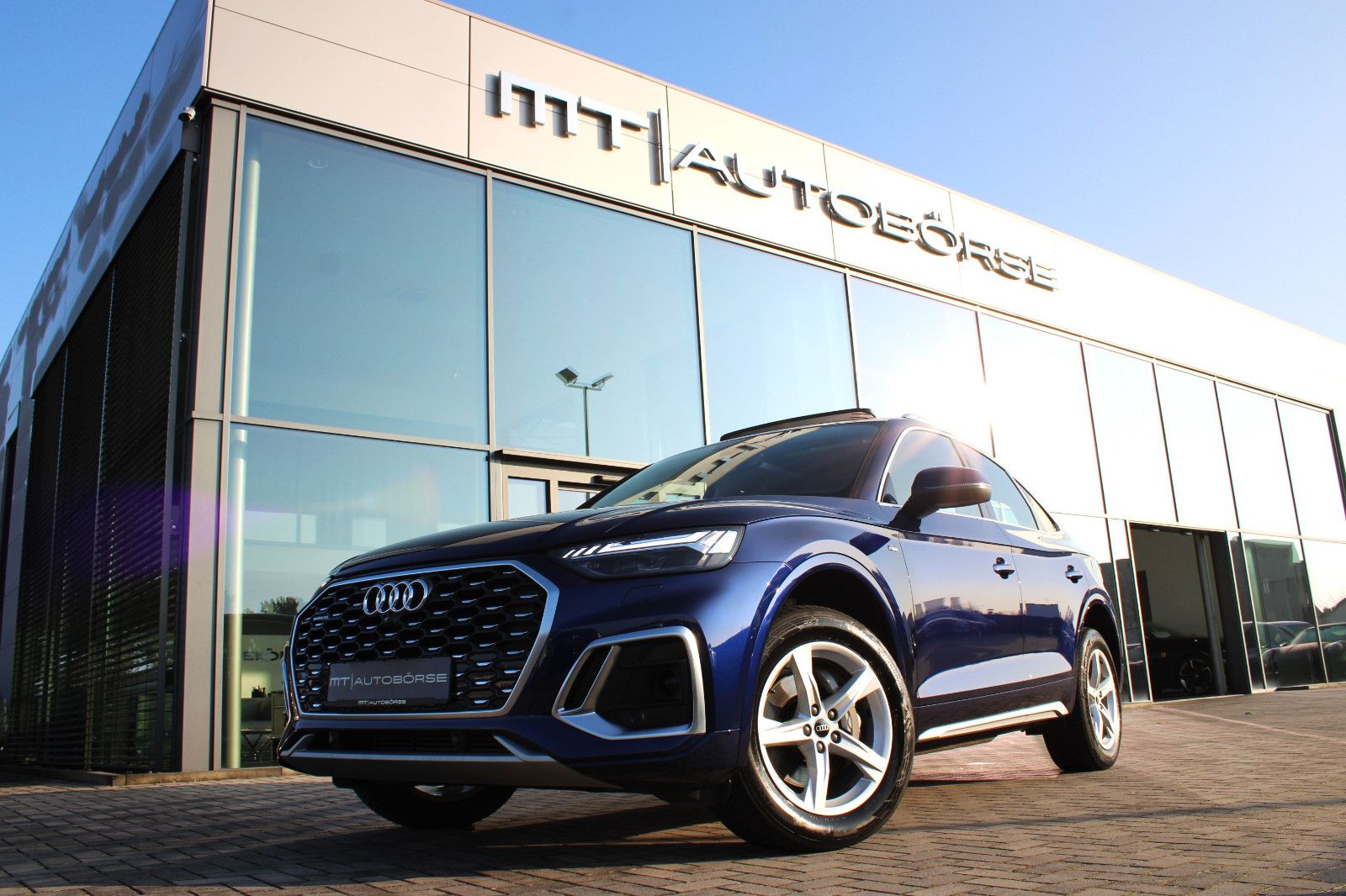 AUDI Q5, Bild 1 von 22