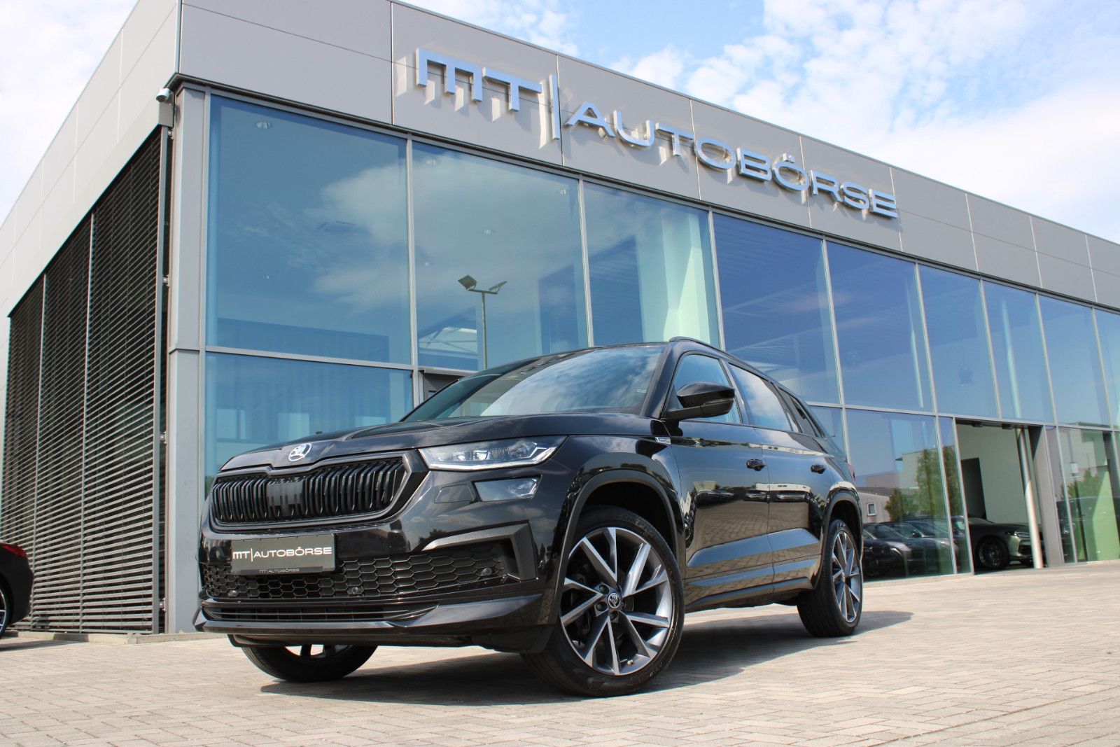 SKODA Kodiaq, image 1 of 21