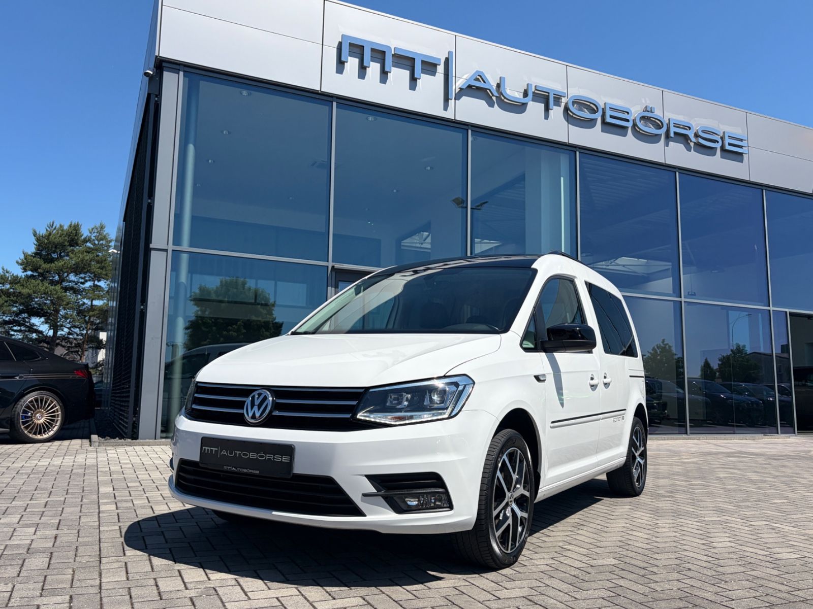 VW Caddy, slika 1 od 27