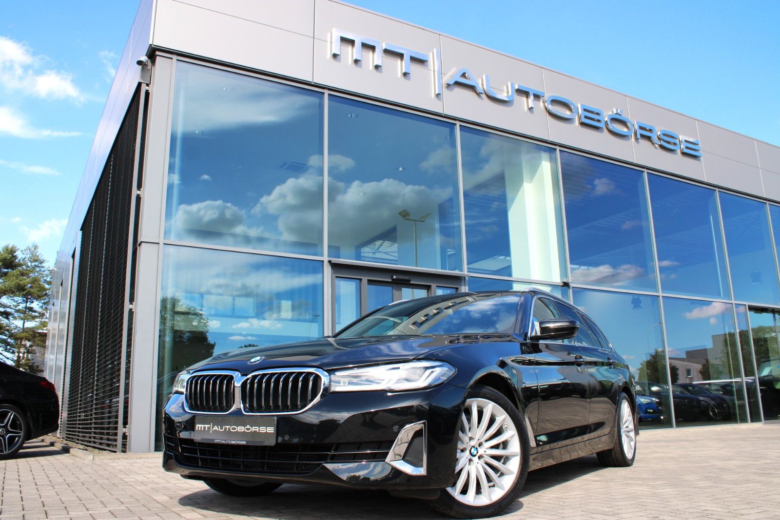 BMW 520, Bild 1 von 25