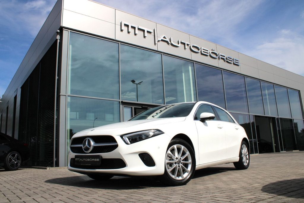 MERCEDES-BENZ A 250