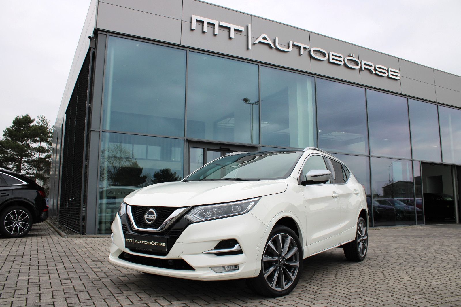 NISSAN Qashqai, Bild 1 von 20