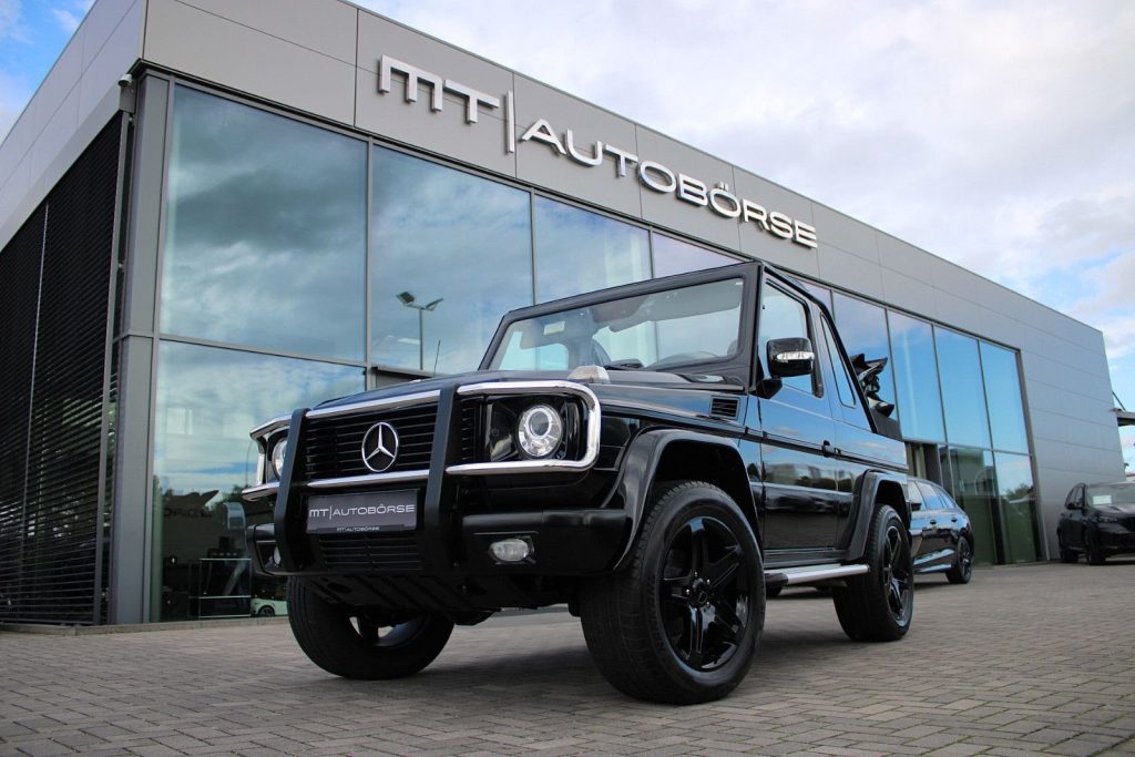 MERCEDES-BENZ G 320