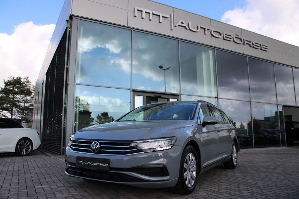 VW Passat Variant